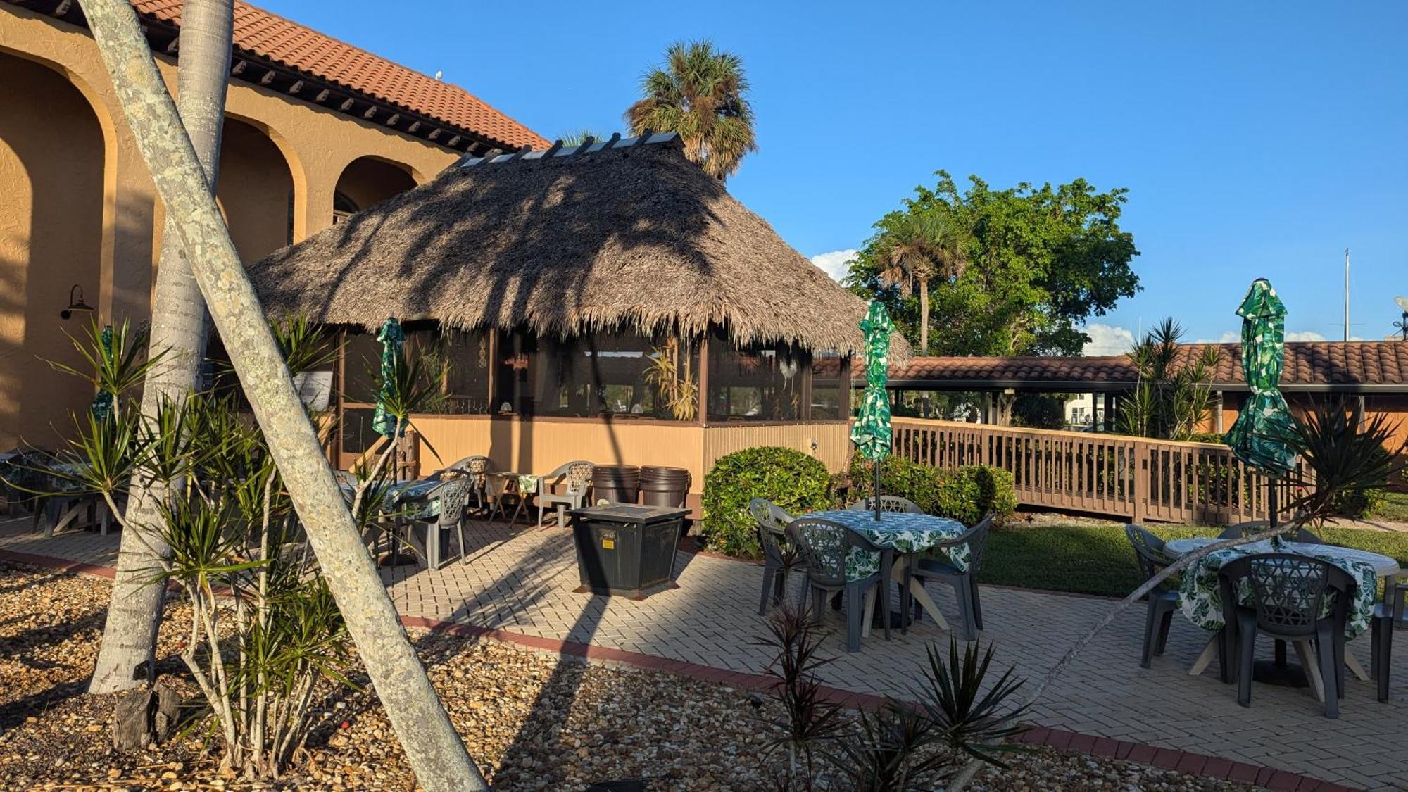 Marina Getaway On The Water! Appartement North North Naples Buitenkant foto