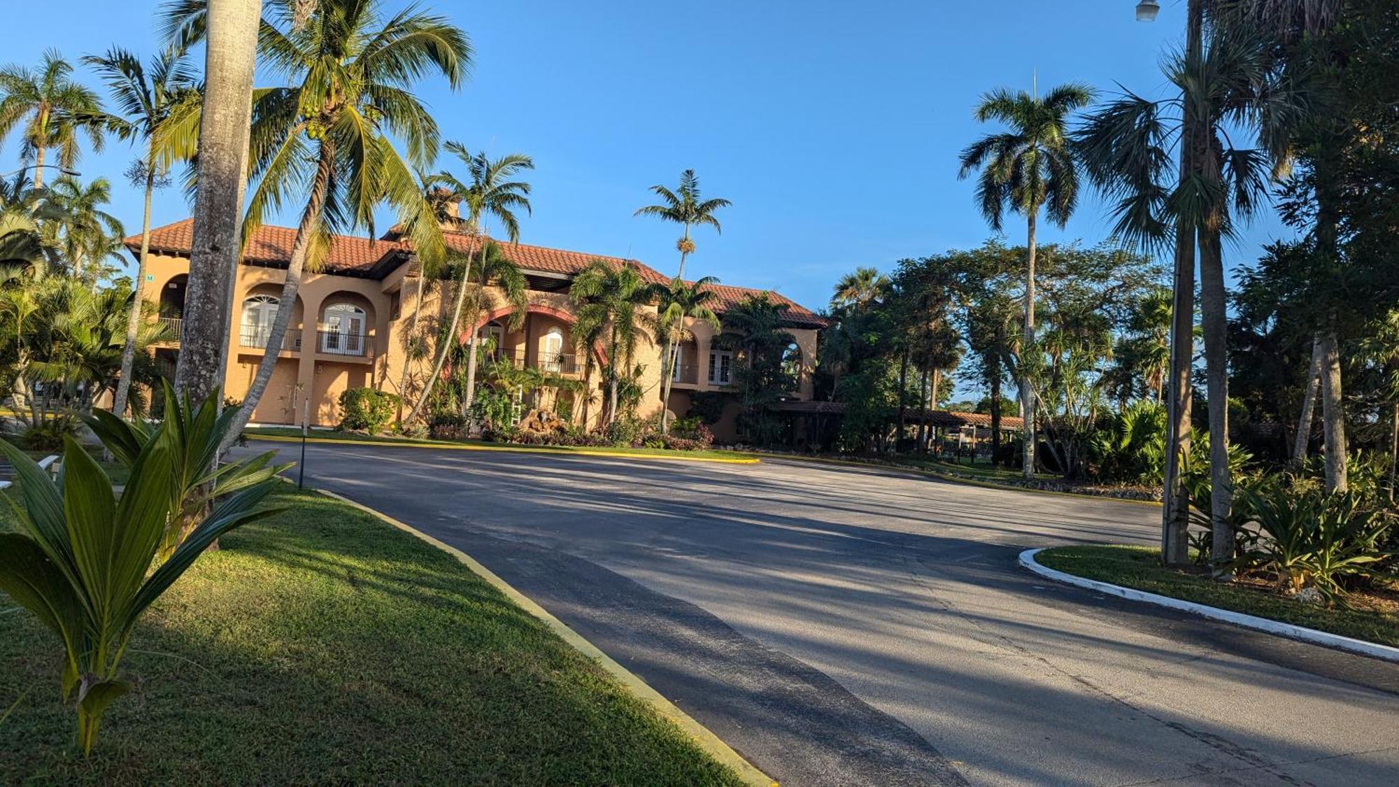 Marina Getaway On The Water! Appartement North North Naples Buitenkant foto