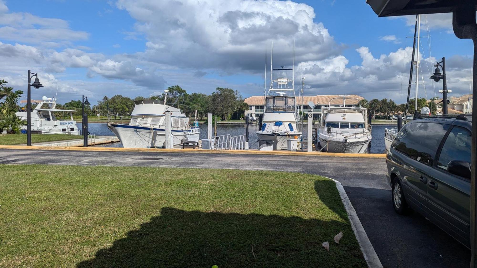 Marina Getaway On The Water! Appartement North North Naples Buitenkant foto